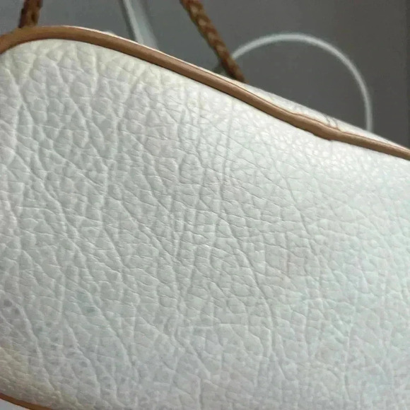 Lauren Conrad Shoulder Bag - Picture 10 of 10